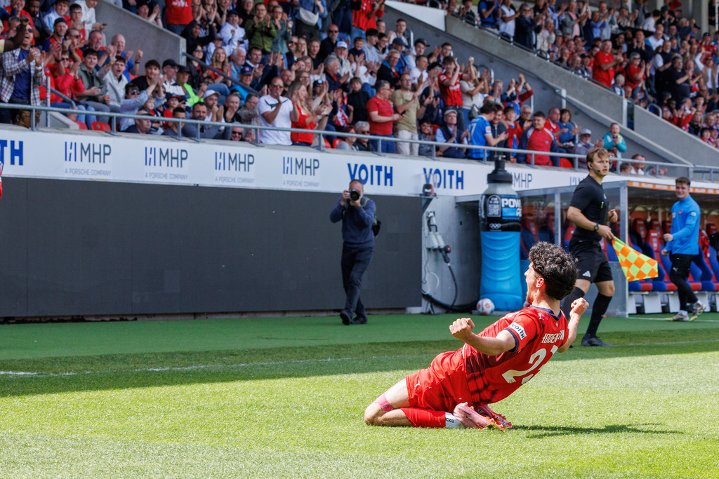 20260503-U19_FCH-LEV_110 | 1.FC Heidenheim 1846 vs. Bayer 04 Leverkusen, Fußball, U19, A-Junioren, NWL, U19-DFB-Nachwuchsliga, 2025/2026, Achtelfinale, 03.05.2026 in Heidenheim, Voith Arena(Foto: Michael Bulling) - Realisiert mit Pictrs.com