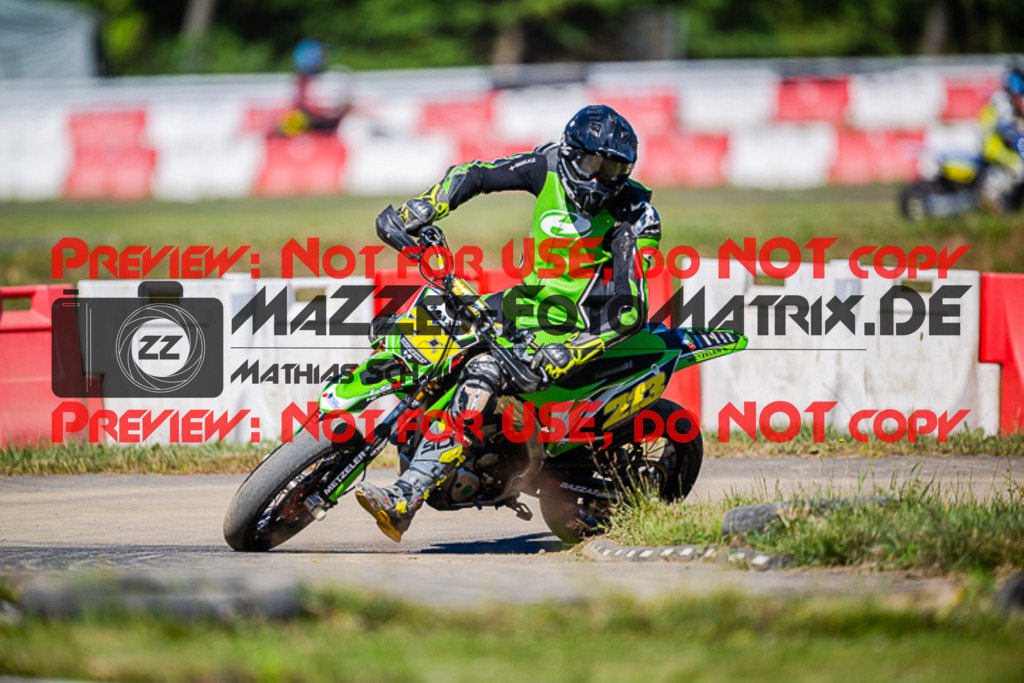 MaZZes_FotoMatrix_220702_4236 | S2