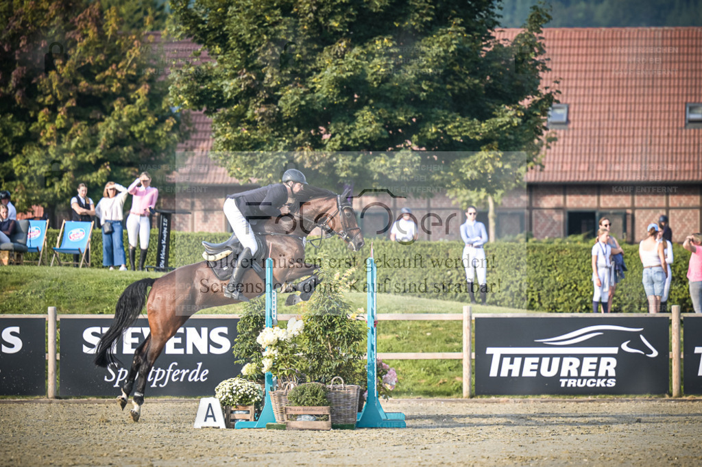 DOS_0335 | Entdecke hochwertige Reitturnierfotos von Foto Oger. Professionell, emotional und authentisch – jetzt Lieblingsmomente im Shop bestellen. - Realisiert mit Pictrs.com