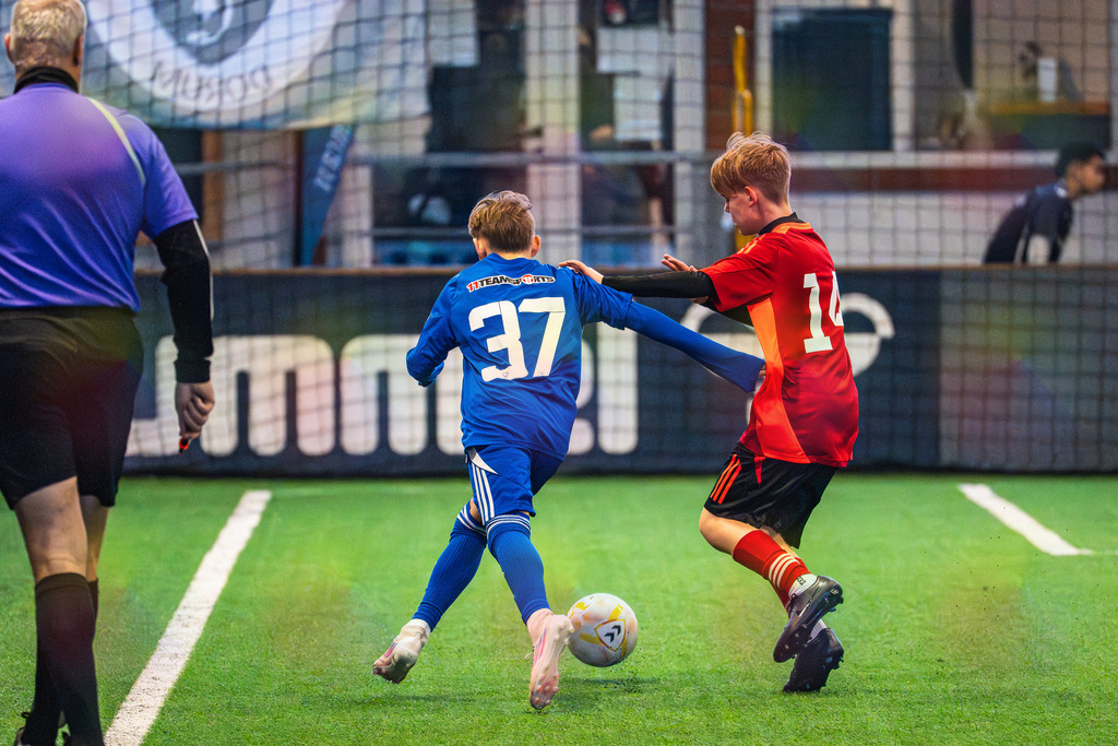 _BLR8599 | Professionelle Fußball- und Sportfotografie. Spielbilder online ansehen und kaufen – Einzelbilder oder komplette Galerien in hoher Qualität. - Realisiert mit Pictrs.com