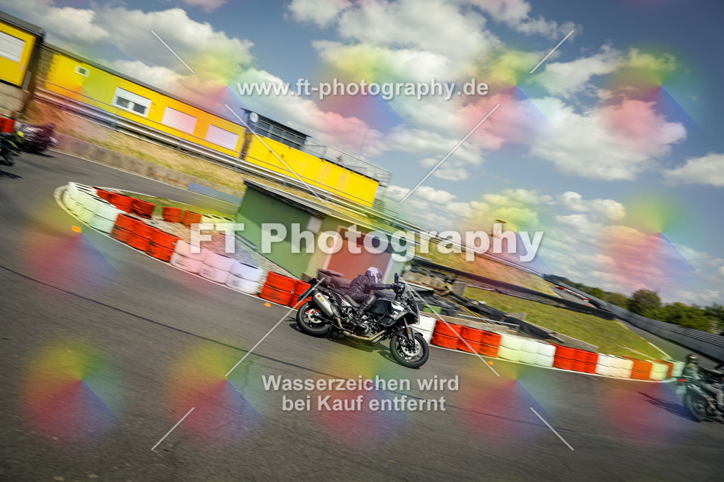 OBK_Mai_Volker_Adam-10897 | Hier findet Ihr Bilder von Touristenfahrten auf der Nürburgring Nordschleife oder von anderen Veranstaltungen die ich besucht habe. Viel Spass beim Durch Schauen 