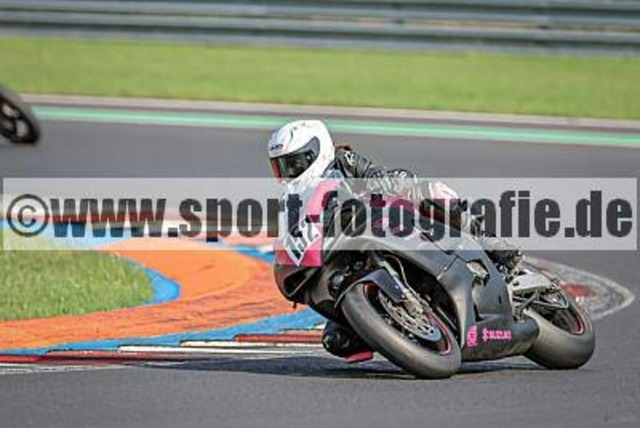spof5544 | Professionelle Fotos von Sportveranstaltungen, aber auch Hochzeiten und anderen Events. - Realisiert mit Pictrs.com
