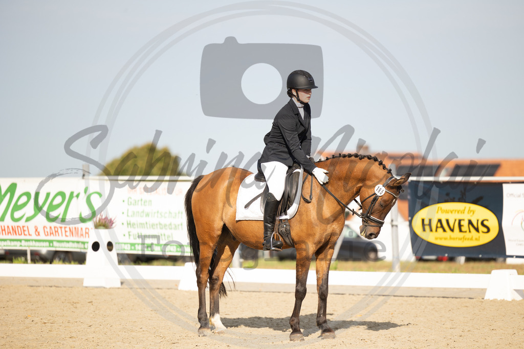 994A1348 | sabrinanicolaifotografie - Realisiert mit Pictrs.com