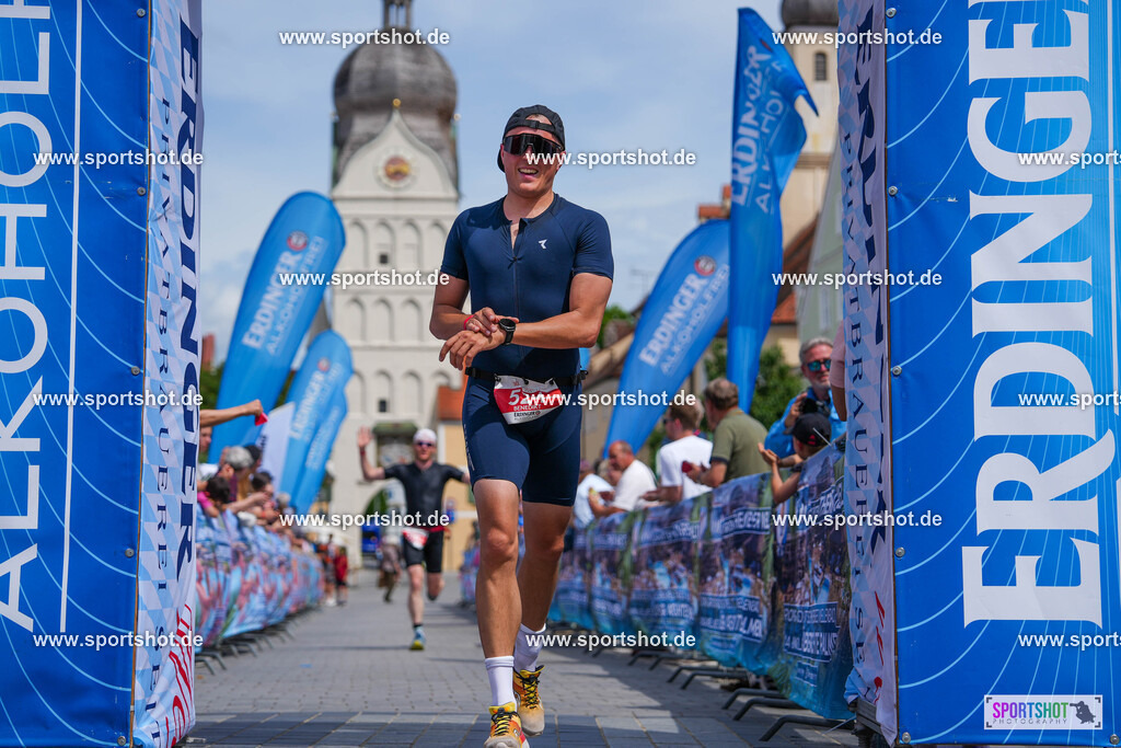 DSC05094 | Stadttriathlon Erding 2025. #yourpictrs #sportshot_your_pictrs @Sportshotphotography #stadttriathlonerding Copyright: www.sportshot.de