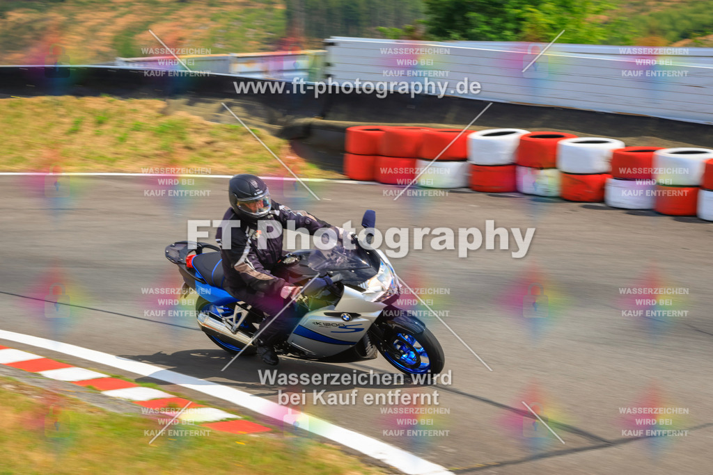 _DSK2564 | Hier findet Ihr Bilder von Touristenfahrten auf der Nürburgring Nordschleife oder von anderen Veranstaltungen die ich besucht habe. Viel Spass beim Durch Schauen 