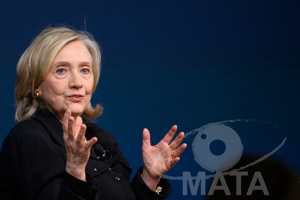 _DWI3126 | Die US-Politikerin Hillary Clinton auf der Veranstaltung Bridging Scholarship and Statecraft im Rahmen der Münchner Sicherheitskonferenz 2026. München, 13.02.2026 Bayern Deutschland  - Realisiert mit Pictrs.com