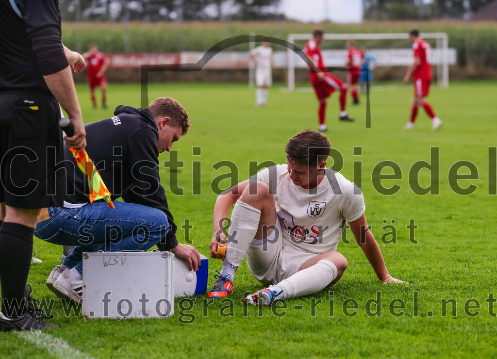 2023-08-04_039_SV_Walpertskirchen_gegen_FC_Finsing | Walpertskirchen, Deutschland, 04.08.2023:
Fußball, Kreisliga 2023 / 2024, 2. Spieltag, SV Walpertskirchen gegen FC Finsing, Endergebnis: 3:3

Florian Rauch (SV Walpertskirchen, #7)

Foto: Christian Riedel / fotografie-riedel.net