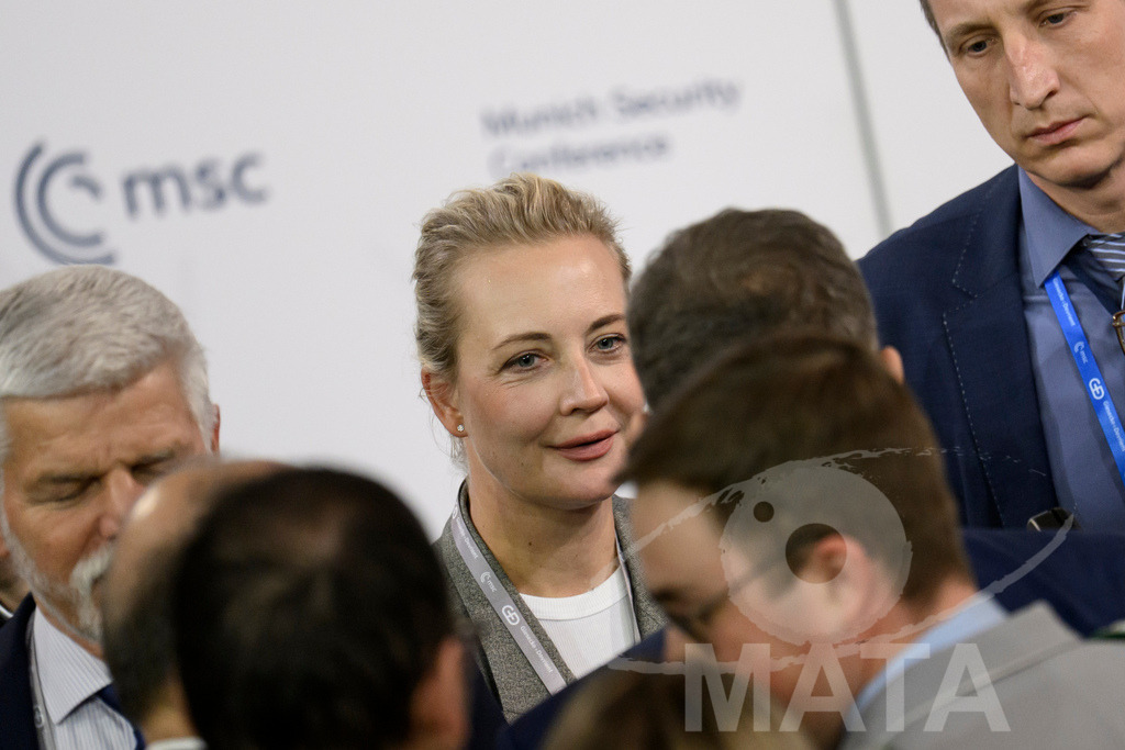 _DWA4168 | MATA IndoCon - Realisiert mit Pictrs.com