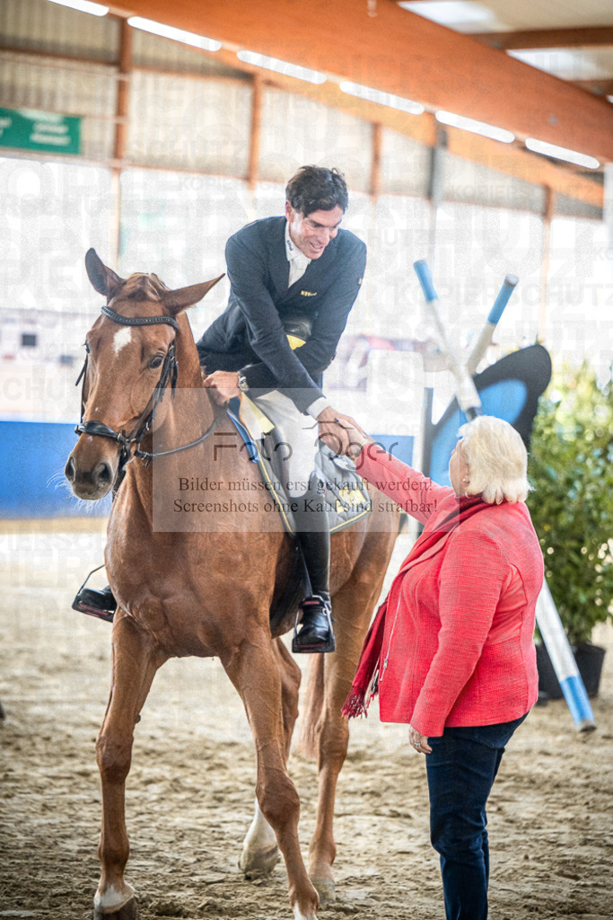 DOS_0005 | Entdecke hochwertige Reitturnierfotos von Foto Oger. Professionell, emotional und authentisch – jetzt Lieblingsmomente im Shop bestellen.Deutschlandweite Turnierfotografie. - Realisiert mit Pictrs.com