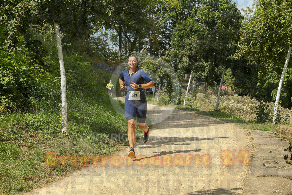 250824_1410_EX1_5246 | Sportfotografie im Rhein-Sieg Kreis, Köln, Bonn, NRW, Rheinland Pfalz, Hessen, etc. Unser Tätigkeitsfeld umfasst den Laufsport vom Volkslauf über den Marathon, Duathlon, Triathon bis zum Ultralauf wie Kölnpfad Ultra oder Schindertrail.