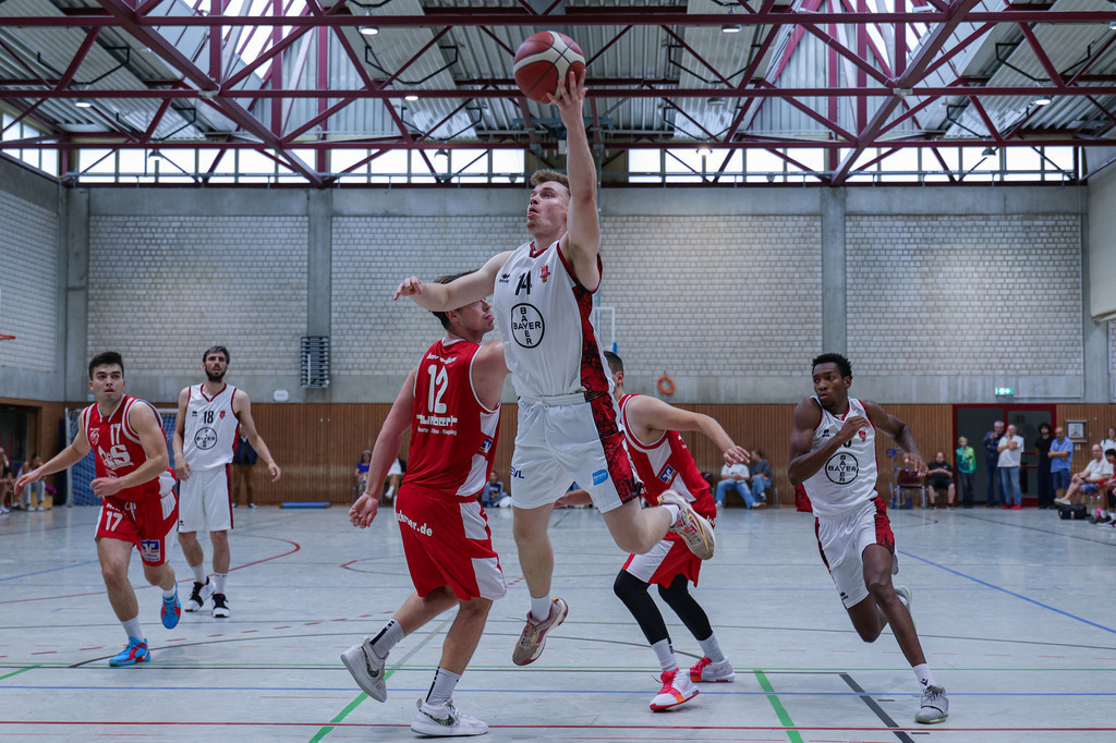Regio Test BAYER GIANTS vs BSV Münsterland Baskets Wulfen-23 | Fotos von Basketballspielen aus dem Raum NRW fotografiert von Gero Mueller-Laschet und Daniel Schaefer - Realisiert mit Pictrs.com