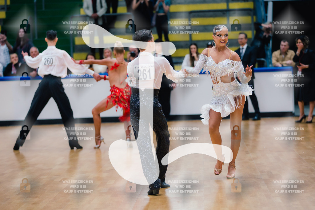 Hessen Tanzt WDSF Open Junior II Latin 1st (261) Largo Zofcin _ Eliana Pfaffenroth (Schwarz-Silber Frankfurt)-2025-05-18-5685 | Webshop for digital downloads and prints of dance sport, event & show photographer Julian Link - Realisiert mit Pictrs.com