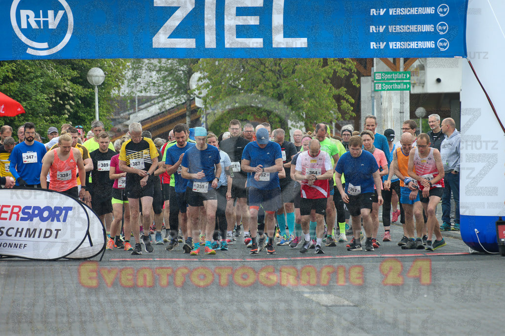 220508_0930_EX1_2916 | Sportfotografie im Rhein-Sieg Kreis, Köln, Bonn, NRW, Rheinland Pfalz, Hessen, etc. Unser Tätigkeitsfeld umfasst den Laufsport vom Volkslauf über den Marathon, Duathlon, Triathon bis zum Ultralauf wie Kölnpfad Ultra oder Schindertrail.