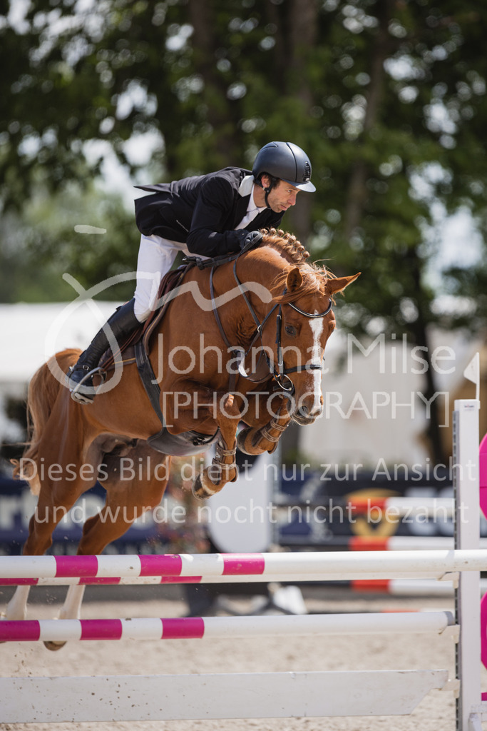 230516_Mühlen_03SprPf-A-381 | Deine schönsten Turniermomente als professionelle Fotos! Entdecke hochwertige Pferdesport-Fotografie im Online-Shop. Jetzt Fotos finden & bestellen!