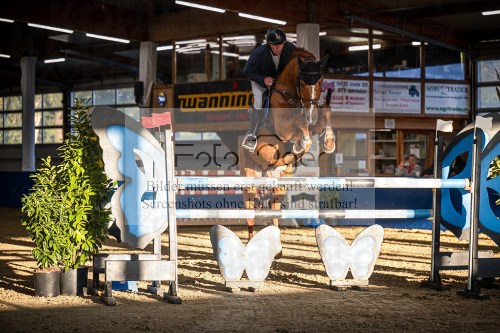 DOS_3510 | Entdecke hochwertige Reitturnierfotos von Foto Oger. Professionell, emotional und authentisch – jetzt Lieblingsmomente im Shop bestellen.Deutschlandweite Turnierfotografie. - Realisiert mit Pictrs.com
