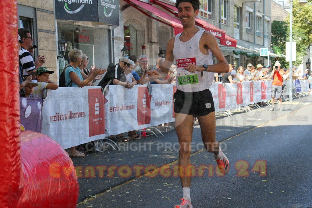 250621_1142_EX1_3808 | Sportfotografie im Rhein-Sieg Kreis, Köln, Bonn, NRW, Rheinland Pfalz, Hessen, etc. Unser Tätigkeitsfeld umfasst den Laufsport vom Volkslauf über den Marathon, Duathlon, Triathon bis zum Ultralauf wie Kölnpfad Ultra oder Schindertrail.