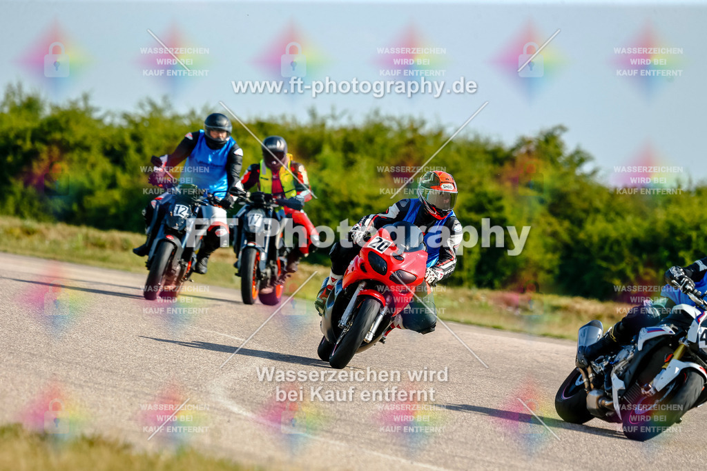 Chambley Juli-0505 | Hier findet Ihr Bilder von Touristenfahrten auf der Nürburgring Nordschleife oder von anderen Veranstaltungen die ich besucht habe. Viel Spass beim Durch Schauen 