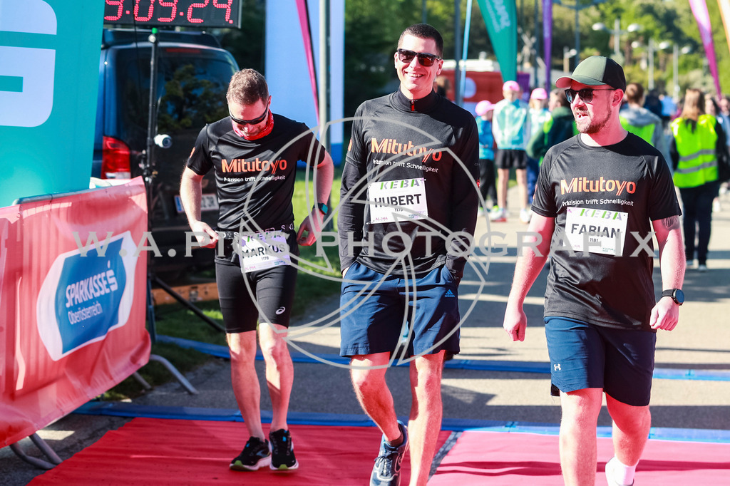 ..... | LINZ,AUSTRIA,27.April 25, Int. 3 Brückenlauf Linz  , Image shows: Photo: WAPICS / Manuel Binder