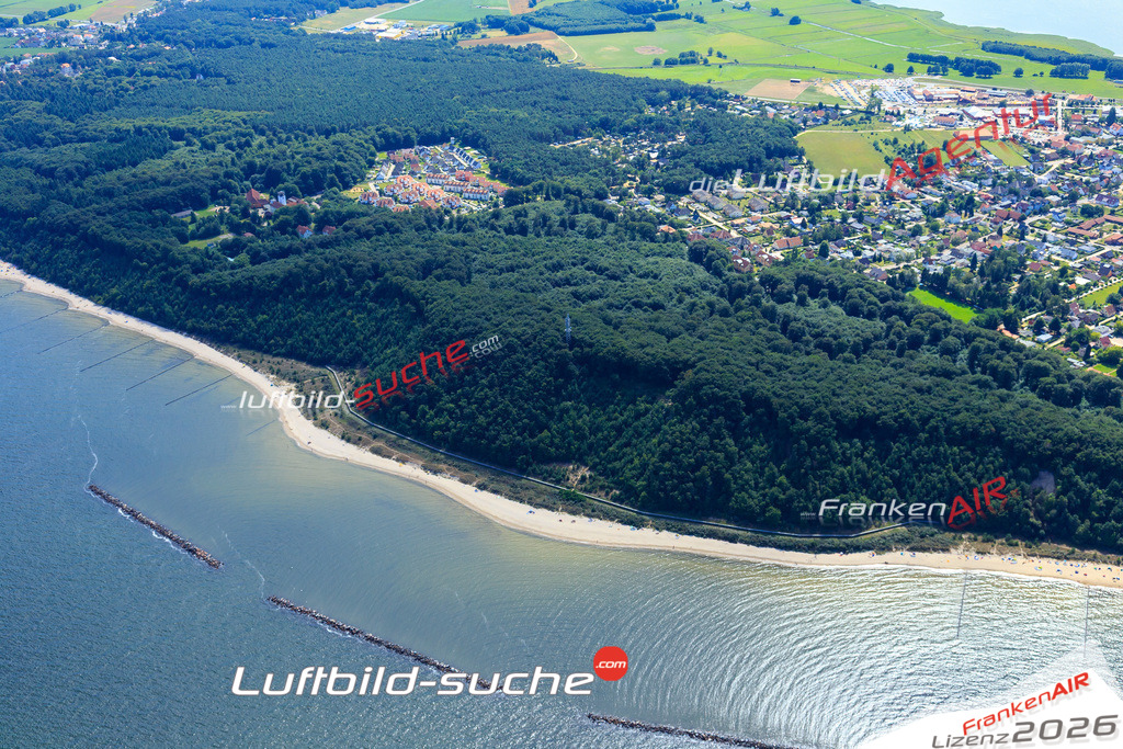 Die Luftaufnahme der Stadt Loddin wurde vom UL-Flugzeug heraus erstellt ( keine Drohne )- hohe Auflösung für beste Qualität