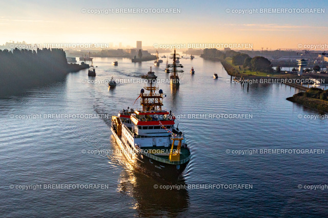 DJI_0189 | 30.09.2022 Drohnenaufnahmen Dt. Schifffahrtstag 2022 Bremen Wendebecken / Weser