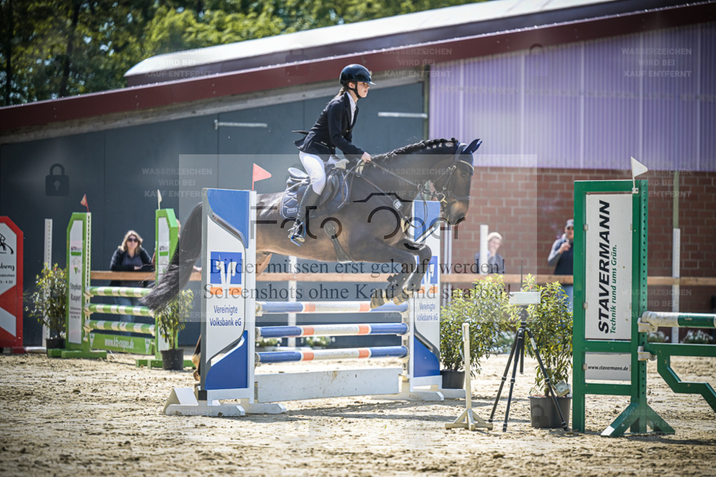 DOS_9670 | Entdecke hochwertige Reitturnierfotos von Foto Oger. Professionell, emotional und authentisch – jetzt Lieblingsmomente im Shop bestellen. - Realisiert mit Pictrs.com