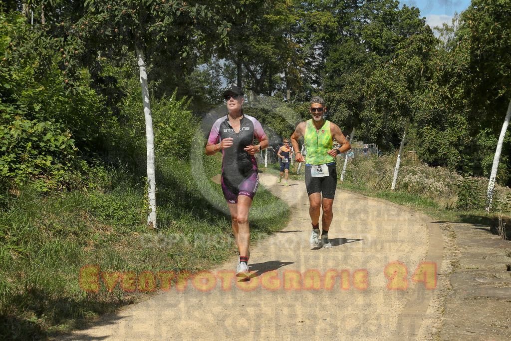 250824_1222_EX1_9179 | Sportfotografie im Rhein-Sieg Kreis, Köln, Bonn, NRW, Rheinland Pfalz, Hessen, etc. Unser Tätigkeitsfeld umfasst den Laufsport vom Volkslauf über den Marathon, Duathlon, Triathon bis zum Ultralauf wie Kölnpfad Ultra oder Schindertrail.