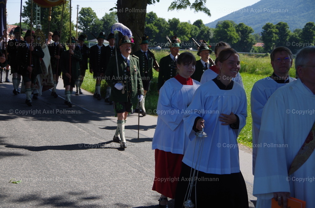 IMGP6115 | fotografiert von Axel PollmannLeonhardi Wallfahrt Benediktbeuern und Murnau, Fronleichnam, Fasching, Landschaft im Loisachtal und Benediktbeuern  - Realisiert mit Pictrs.com
