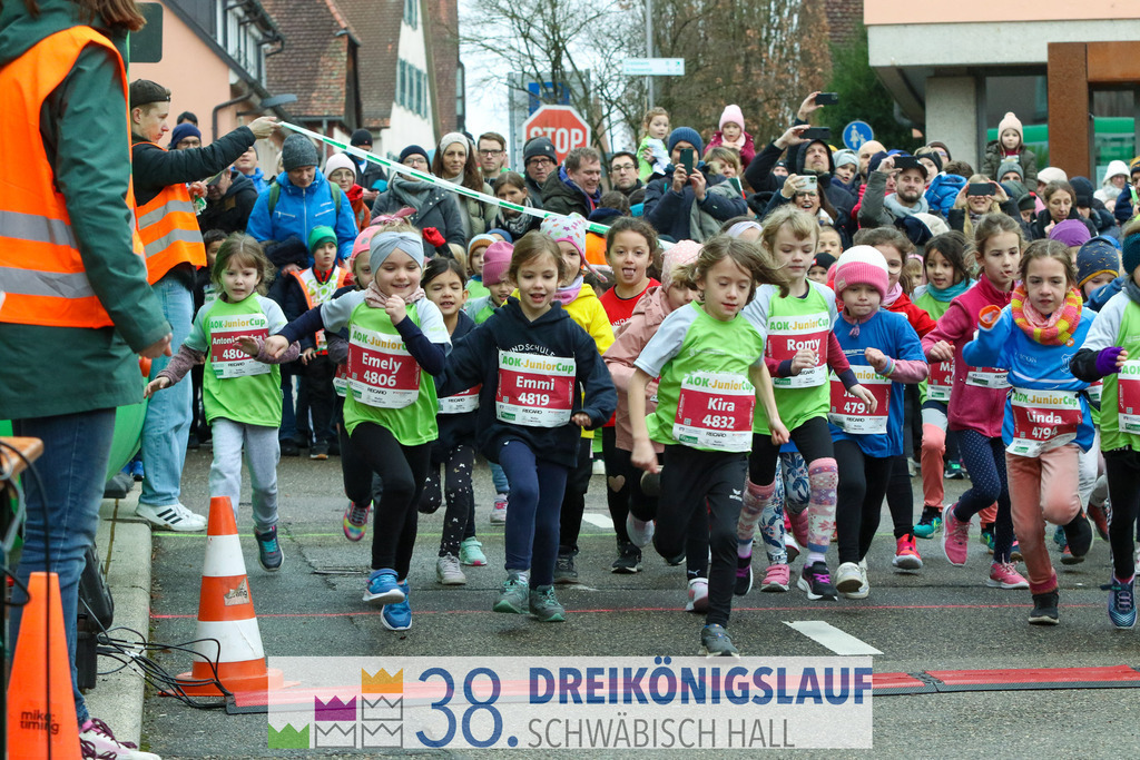 400m AOK Junior Cup | 3 Koenigslauf 2024 400m AOK Junior Cup - Realisiert mit Pictrs.com