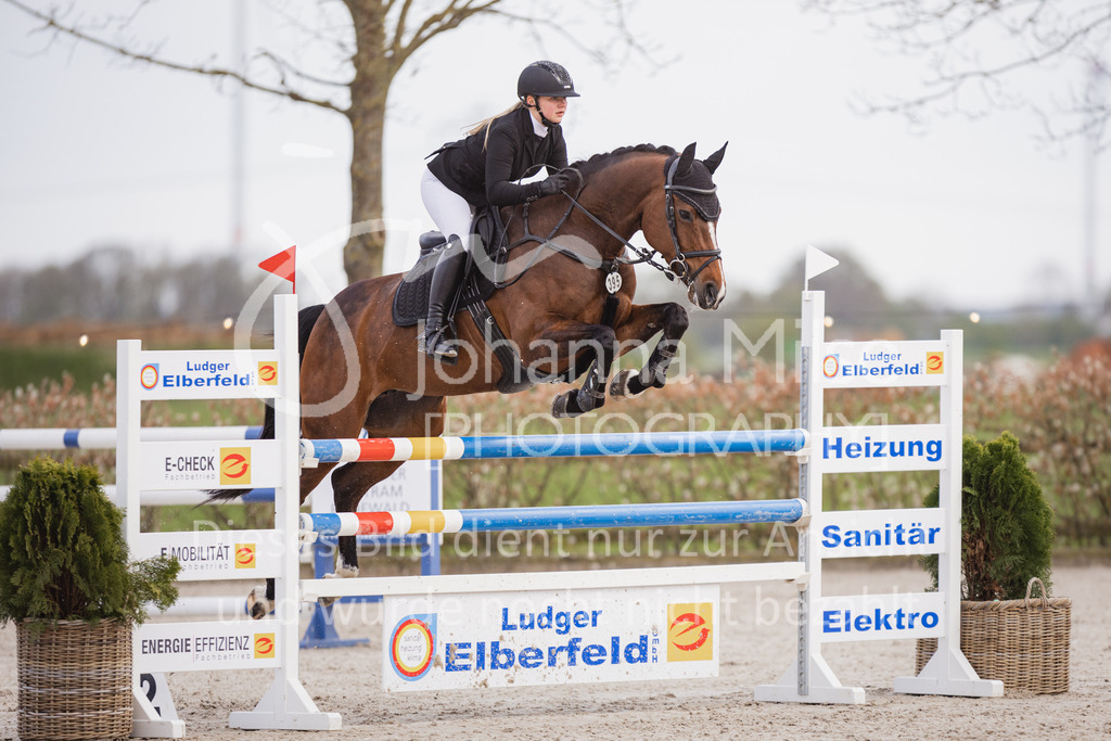 230426_HofSosath_Stil-M-623 | Deine schönsten Turniermomente als professionelle Fotos! Entdecke hochwertige Pferdesport-Fotografie im Online-Shop. Jetzt Fotos finden & bestellen!