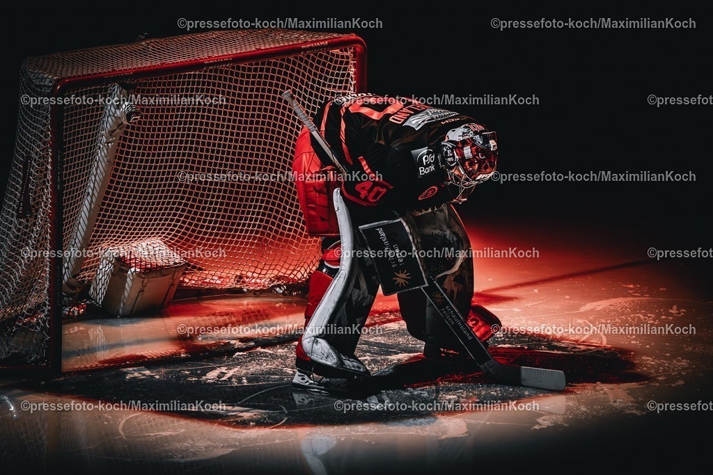 KKU12012501003 | 12.01.2025, xkkux, Eishockey, Penny DEL, Düsseldorfer EG - Eisbären Berlin, PSD-BANK Dome: Goalie Henrik Haukeland (DEG #40)