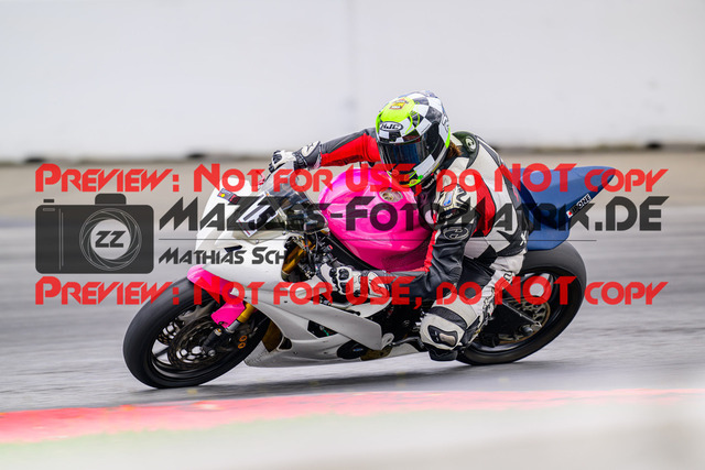 MaZZes_FotoMatrix_240615_6007705_8859 | ROT