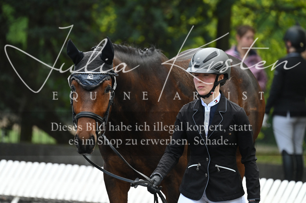 20230512_JK-Röhrsdorf-01-129 | Pferde- und Turnierfotografie in Westsachsen. Pferdeportraits, Auftragszeichnungen und intuitive Kunst.