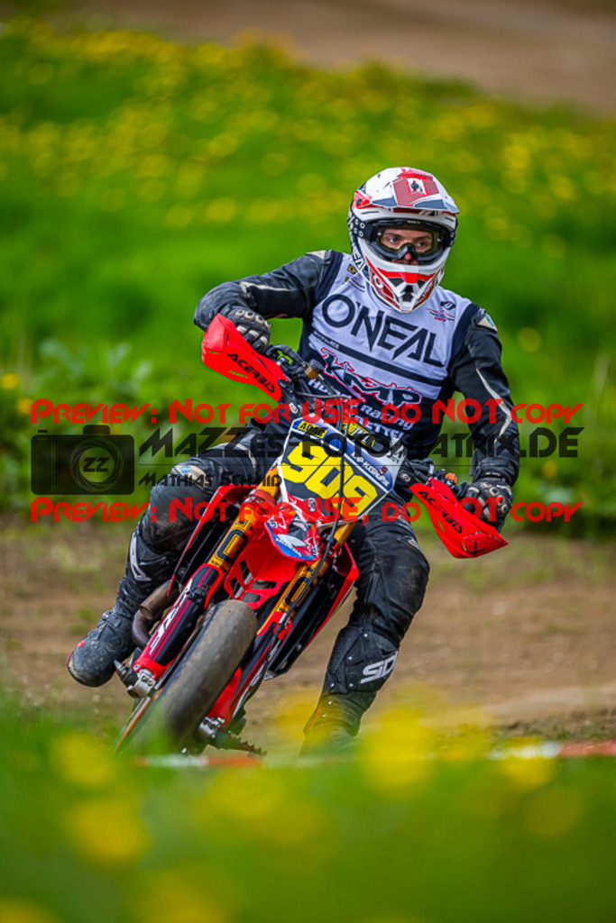 MaZZes_FotoMatrix_230506_0889 | S2
