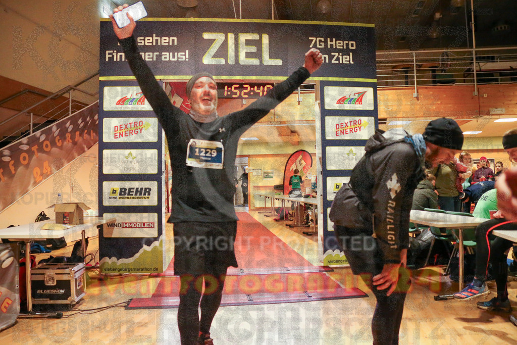 241208_1118_EX1_4869 | Sportfotografie im Rhein-Sieg Kreis, Köln, Bonn, NRW, Rheinland Pfalz, Hessen, etc. Unser Tätigkeitsfeld umfasst den Laufsport vom Volkslauf über den Marathon, Duathlon, Triathon bis zum Ultralauf wie Kölnpfad Ultra oder Schindertrail.