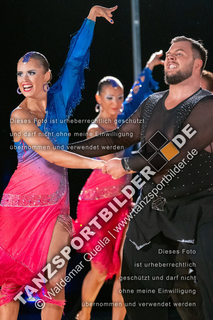 20250503-11493 | Hier finden Sie Tanz Bilder vom Latein und Standard Formationen tanzen. Sportbilder vom Tanzsport. Schöne Fotos und von Weltmeisterschaft, Europameisterschaft, Bundesliga, Regionalliga, Oberliga und Landesliga sowie von GOC Stuttgart, DanceComp, WM Bremen