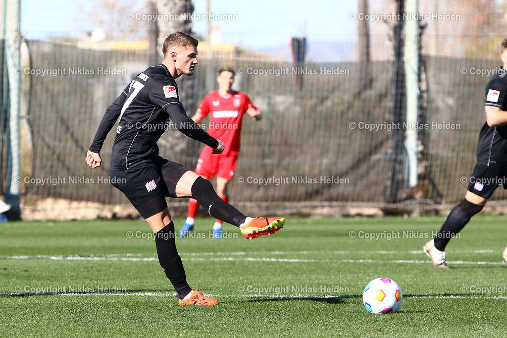 NH_TwenteEnschede_VfLOsnabrück_Testspiel_08012024 | #27 Michael Cuisance (VfL Osnabrück)

Testspiel I Trainingslager Spanien I 08.01.2024