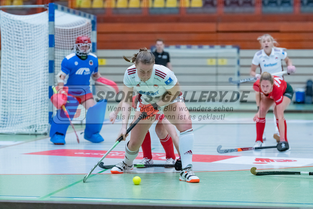 HK_20230122_103055 | 1. Bundesliga ( Halle ) Damen Crefelder HTC - Rot-Weiss Köln am 22.1.2023 Crefelder HTC  ( CHTC ) Halle Glockenspitz , Krefeld , Katharina Hüls ( Rot-Weiss Köln #12 )