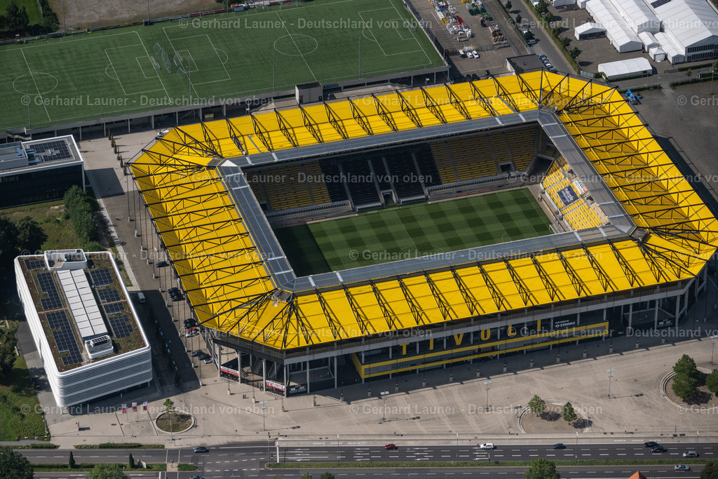 4049213 | Der Tivoli ist das Fußballstadion von Alemannia Aachen im Sportpark Soers im nordrhein-westfälischen Aachen auf dem ehemaligen Gut Tivoli.