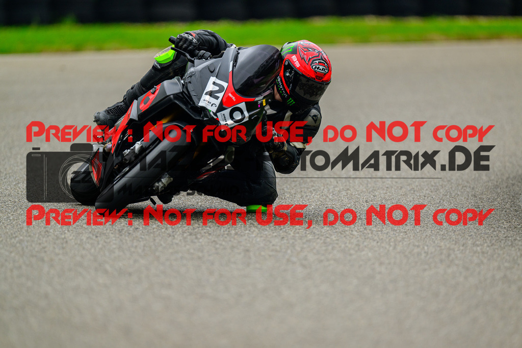 MaZZes_Fotomatrix_20241003_6007705_6789 | GELB