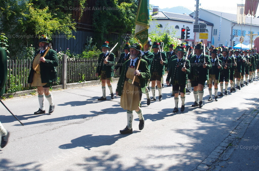 IMGP4122 | fotografiert von Axel PollmannLeonhardi Wallfahrt Benediktbeuern und Murnau, Fronleichnam, Fasching, Landschaft im Loisachtal und Benediktbeuern  - Realisiert mit Pictrs.com