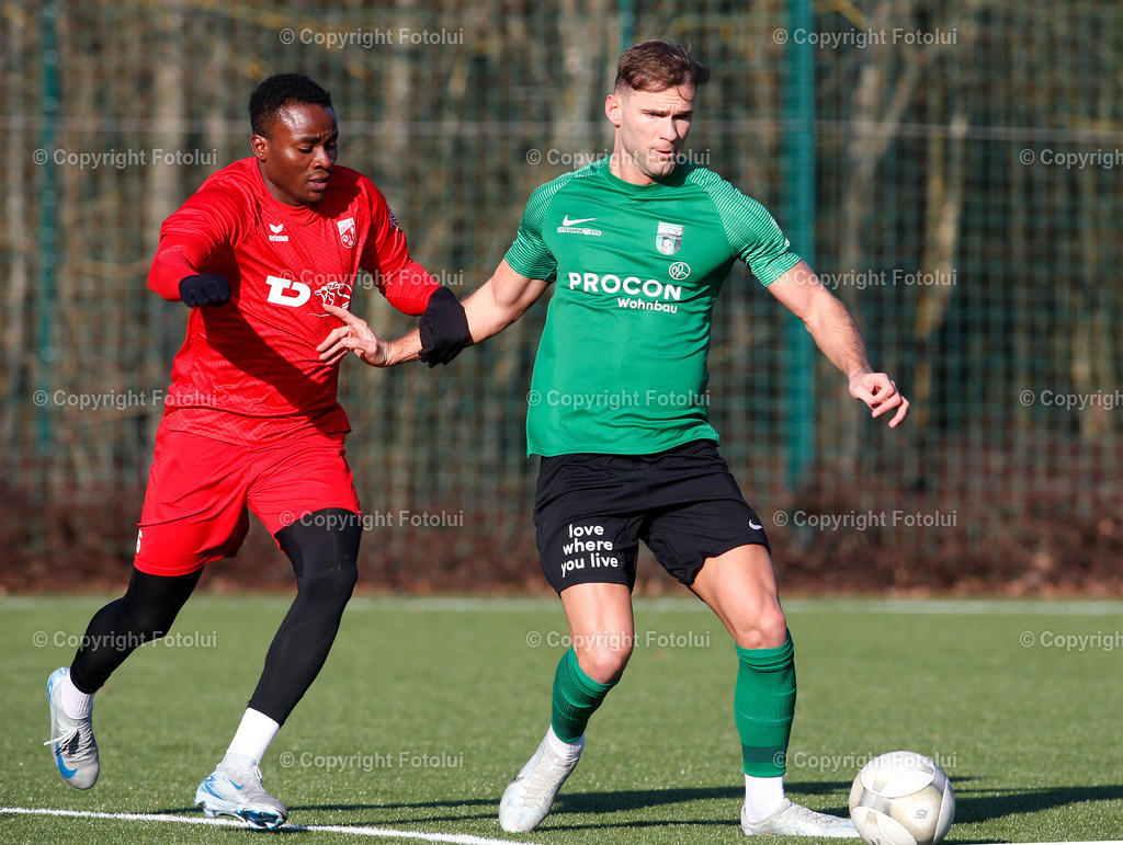 A_LUI_190125_16 | SPORT FUSSBALL TESTSPIEL ASKOE OEDT -UNION PROCORN DIETACH 18.01.2025 IM BILD : ADAMSON SHARAFA (OEDT) UND DENIS BERISHA  (DIETACH) FOTO:FOTOLUI