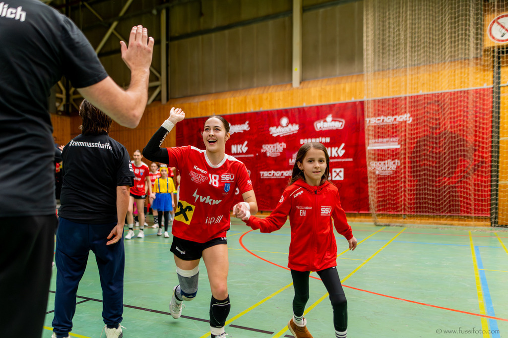 DSC_5566 | "Fussifoto.com – Ihr Ansprechpartner für hochwertige Fotografie! Entdecken Sie kreative Bilder und professionelle Dienstleistungen. Kontaktieren Sie uns für Ihre Projekte!"