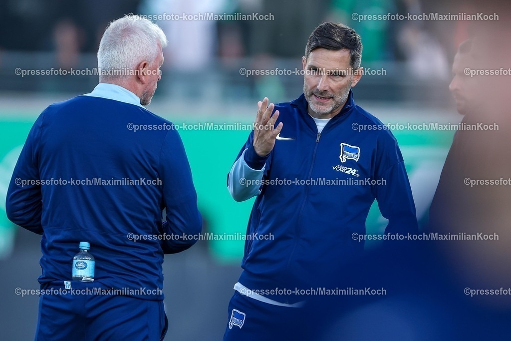 SCP09052501104 | 09.05.2025, Fußball, Preußen Münster - Hertha BSC, 2. Fußball Bundesliga, 33. Spieltag, Preußenstadion, Saison 2024 2025: Enttäuschung Enttäuschte Gesichter bei der Hertha BSC nach der 0:2 Niederlage. Stefan Leitl (Hertha BSC #hc) gestikulierend DFB regulations prohibit any use of photographs as image sequences and or quasi-video.