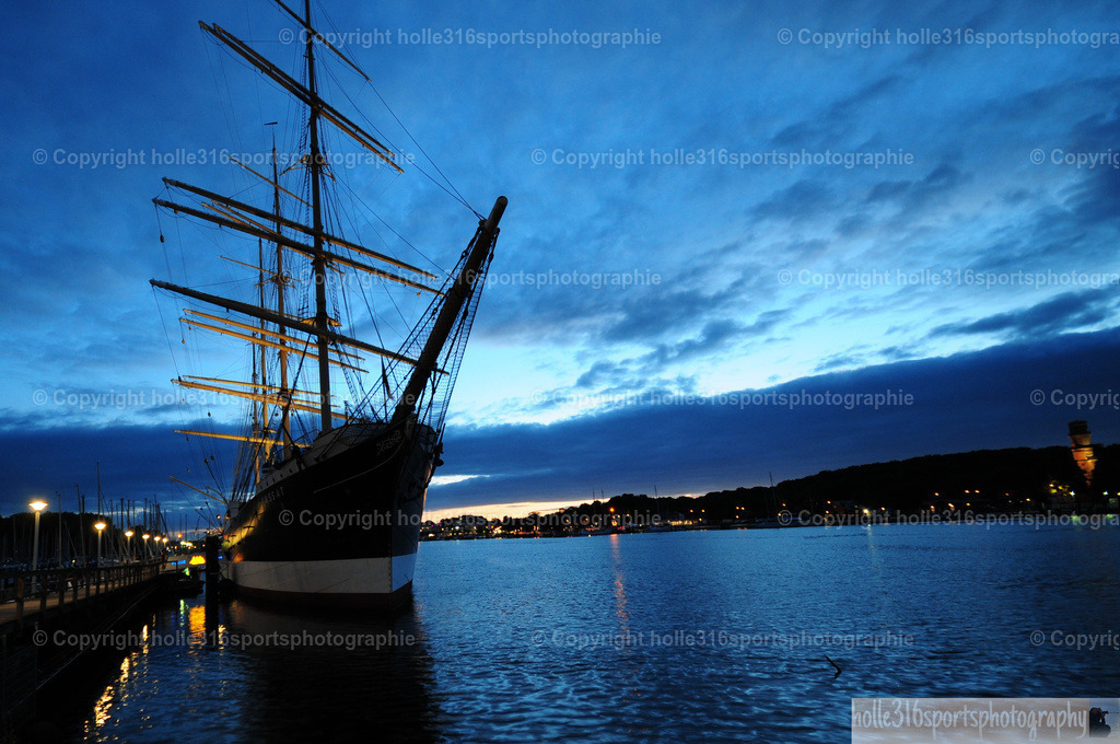 DSC_3001 (2) | Sportfotografie , Motorsport, Motoross, Reitsport, Mointainbike, Enduro,
Landschaft , Outdoor, Eventfotografie, Landschaft, Bilder online bestellen - Realisiert mit Pictrs.com