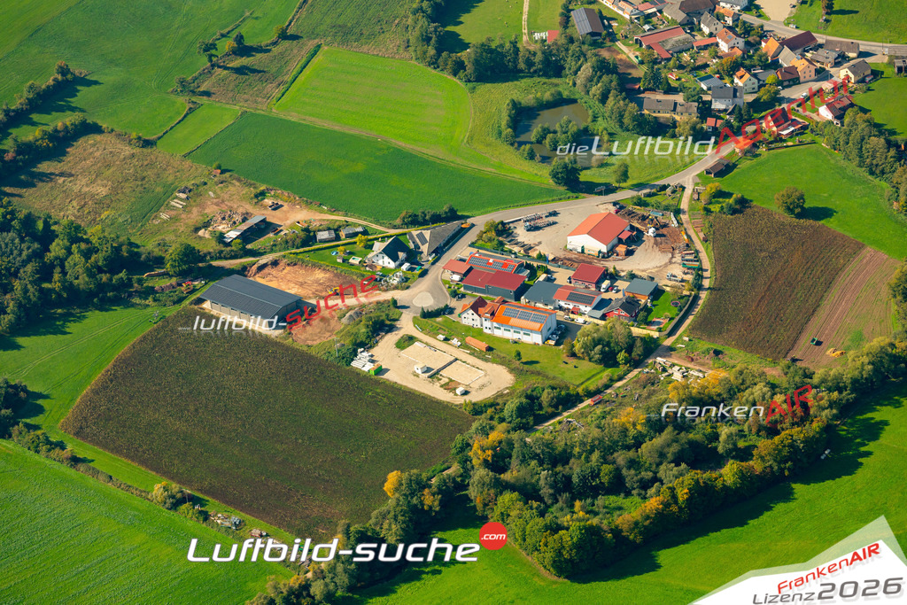 Luftaufnahme von  Burgwindheim - Die Luftaufnahme wurde 2025 vom UL-Flugzeug heraus erstellt ( keine Drohne ) - Hochauflösende Luftaufnahme - für professionelle Ausdrucke geeignet. Die Geschenkidee !Mit Lizenz und Bildrechte bestellbar
