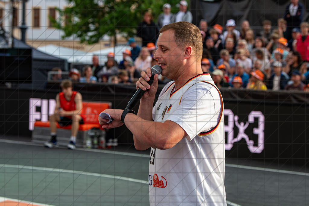 DIE FINALS 2025 | Dt. Meisterschaft 3x3   | Finale: Skyliners (orange) vs. Hannover (black) //  02.08.25: DIE FINALS 2025 | Dt. Meisterschaft 3x3   / Dresden / Deutschland  //   CREDIT:www.bullenfotos.de, Martin König, Hörner Weg 40, D-49078 Osnabrück, +4917663732967 // Nutzung und Weitergabe nur zu den vereinbarten Zwecken. Presseanfragen an Ersteller. Alle Rechte beim Ersteller. Honorierung nach MFM. - Realisiert mit Pictrs.com