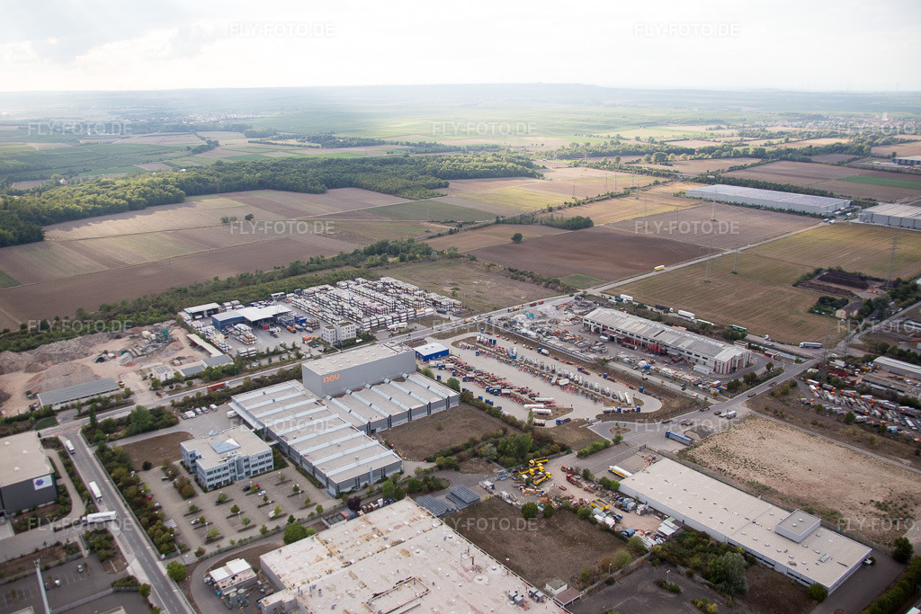 Luftbild: Worms, Industriegebiet Im Langgewan, Spedition Kube & Kubenz in Worms im Bundesland Rheinland-Pfalz in Deutschland. Foto: IMG_084304.jpg vom 02.09.2015 durch Werner Riehm/FLY-FOTO.de