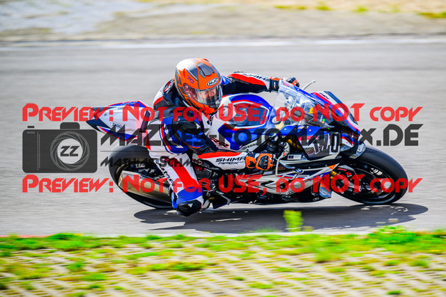 MaZZes_FotoMatrix_240911_6007705_6526 | ROT