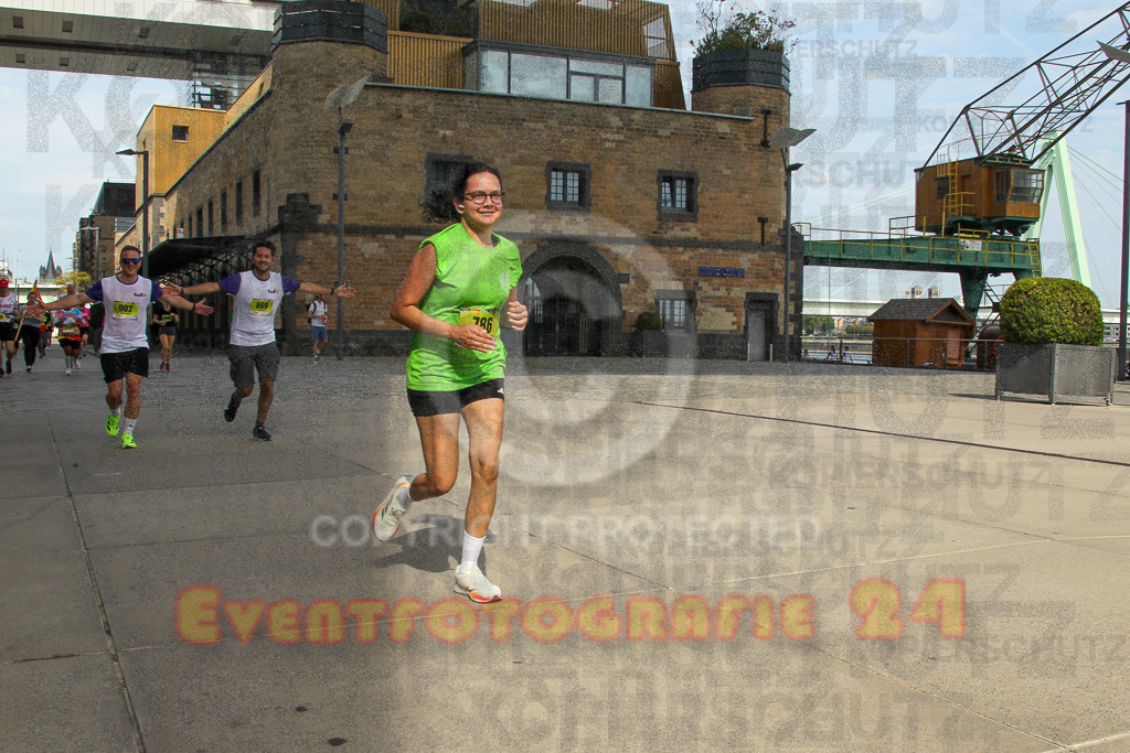 250920_1331_EV4_5912 | Sportfotografie im Rhein-Sieg Kreis, Köln, Bonn, NRW, Rheinland Pfalz, Hessen, etc. Unser Tätigkeitsfeld umfasst den Laufsport vom Volkslauf über den Marathon, Duathlon, Triathon bis zum Ultralauf wie Kölnpfad Ultra oder Schindertrail.