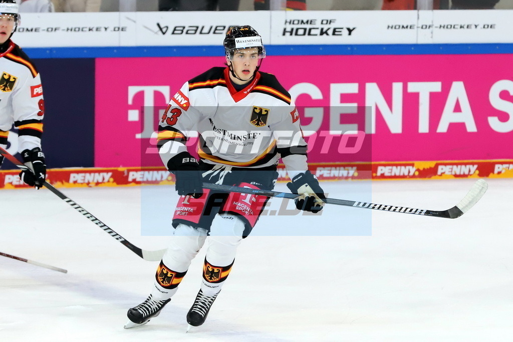 Phillip Sinn GER | Phillip Sinn GER - Realisiert mit Pictrs.com